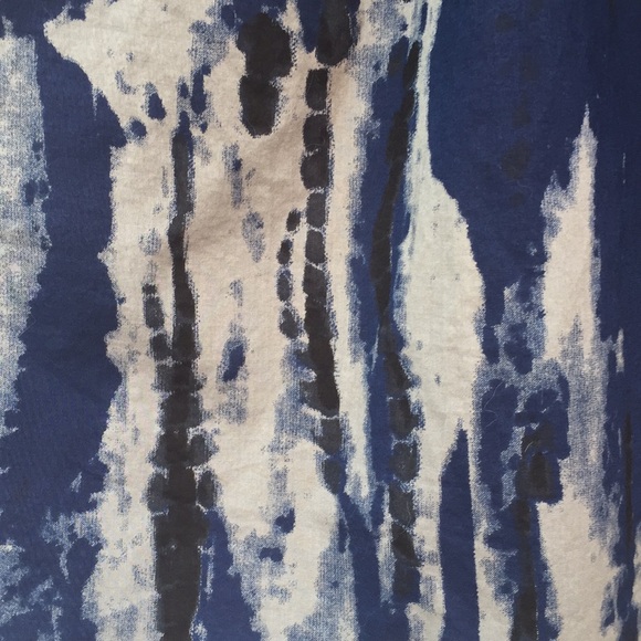 DONATED! Converse batik dyed dress - Picture 4 of 8